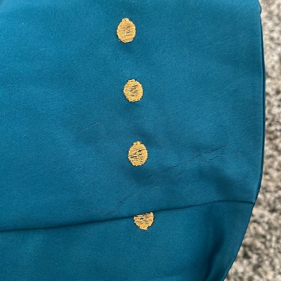 Girl’s Disney Store Frozen 2 Deluxe Queen Anna Gown With Velvet Cape Size 7/8 - Picture 11 of 11